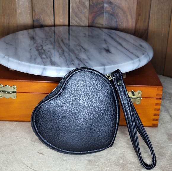 Juicy Couture Black Heart Wristlet - Picture 7 of 15